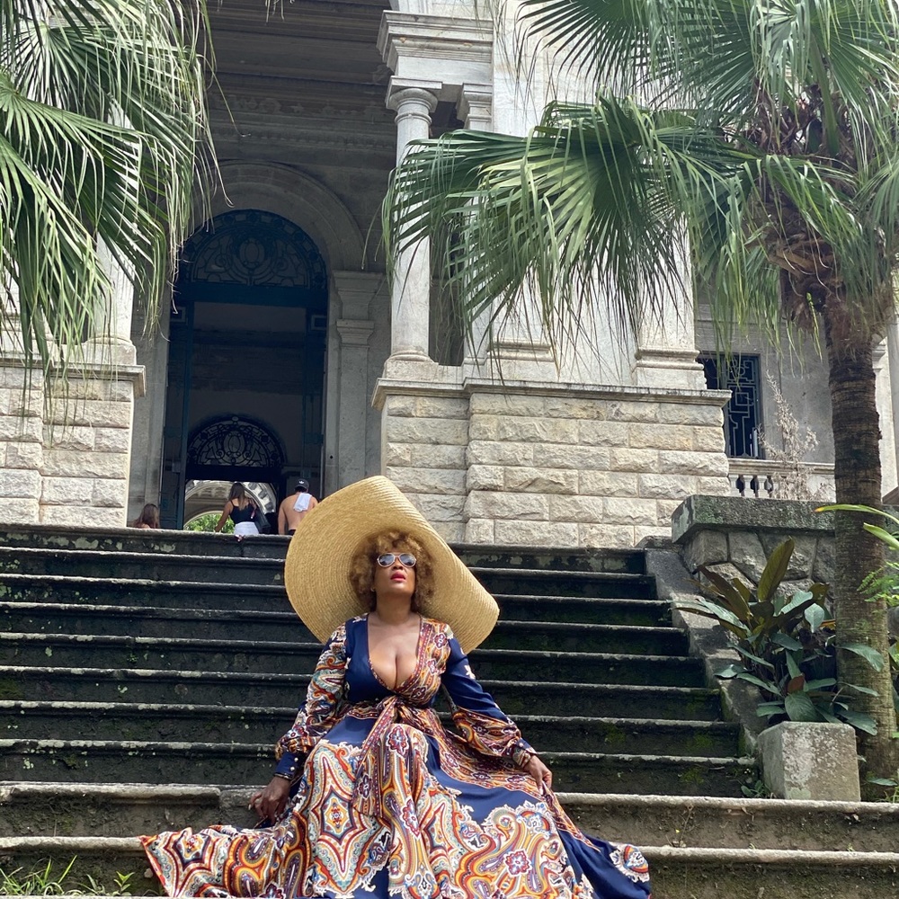 Gorgeous belted maxi dress